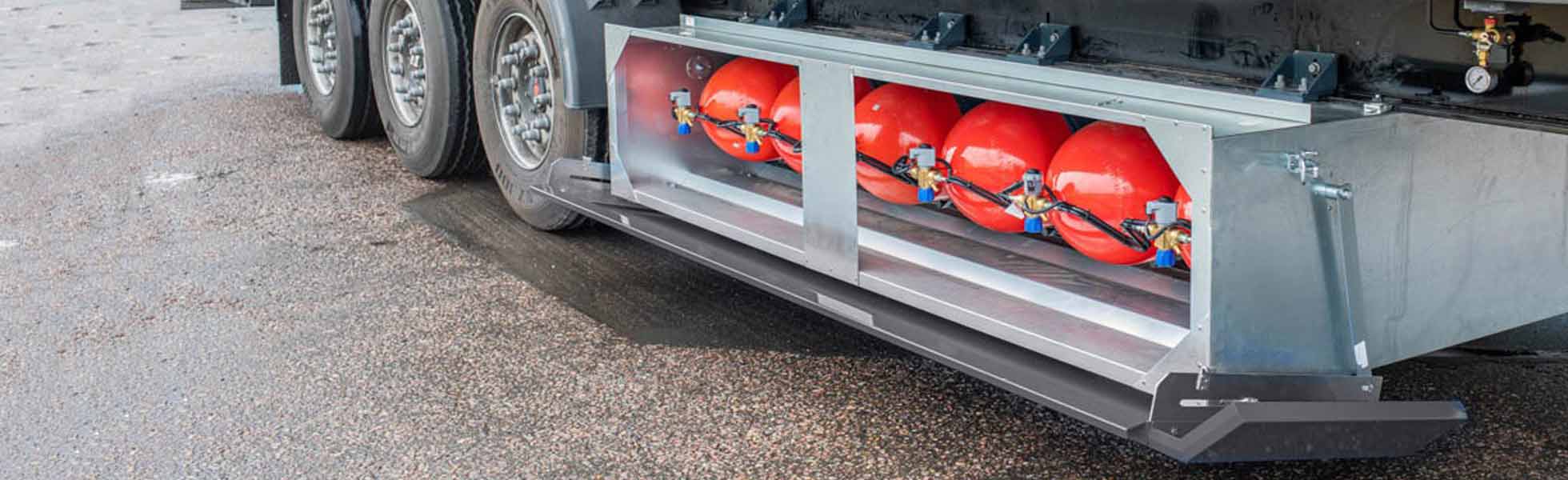 Установка дополнительных газовых баллонов на полуприцеп